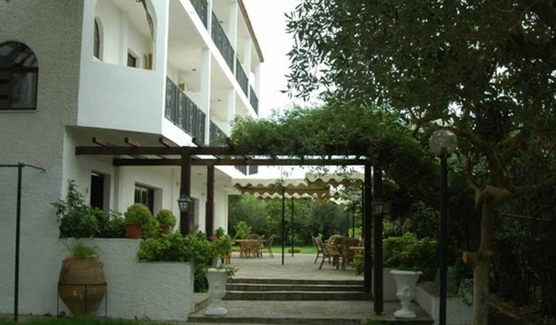 Bruskos Hotel Agios Georgios  Exterior foto